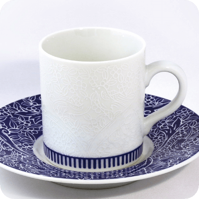 Nestlé coffee cups and saucers for gift sets